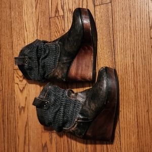 Bed Stu size 9 Cobbler Series wedges in Black Lux